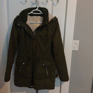 Hollister Women's Fleece Lined Coat Size Medium